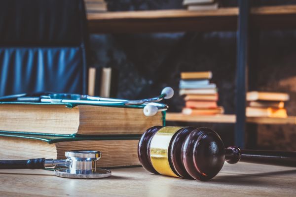 Medical negligence vs malpractice
